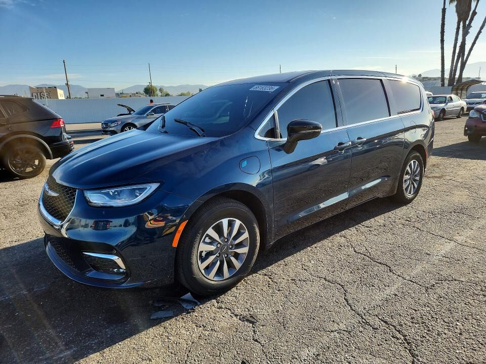 2025 CHRYSLER Pacifica