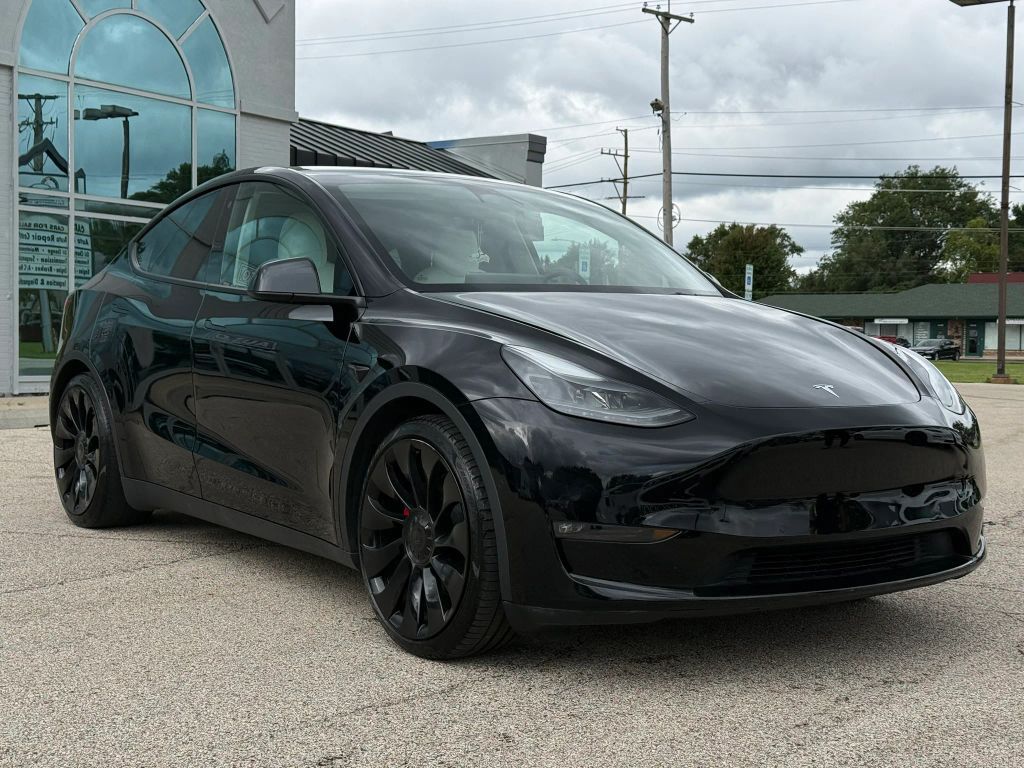 2022 TESLA Model Y