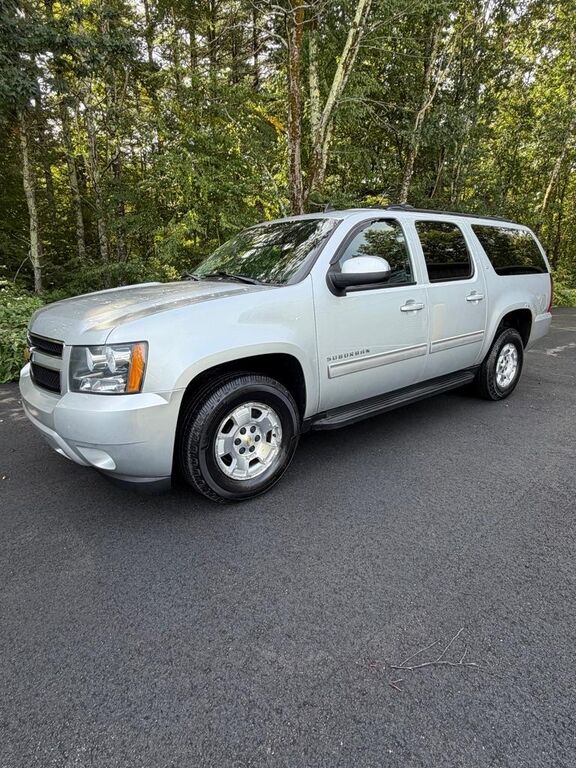 2013 CHEVROLET Suburban
