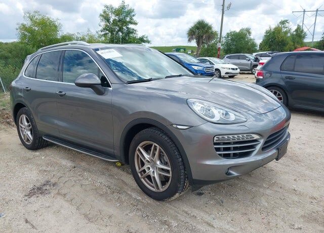 2013 PORSCHE Cayenne