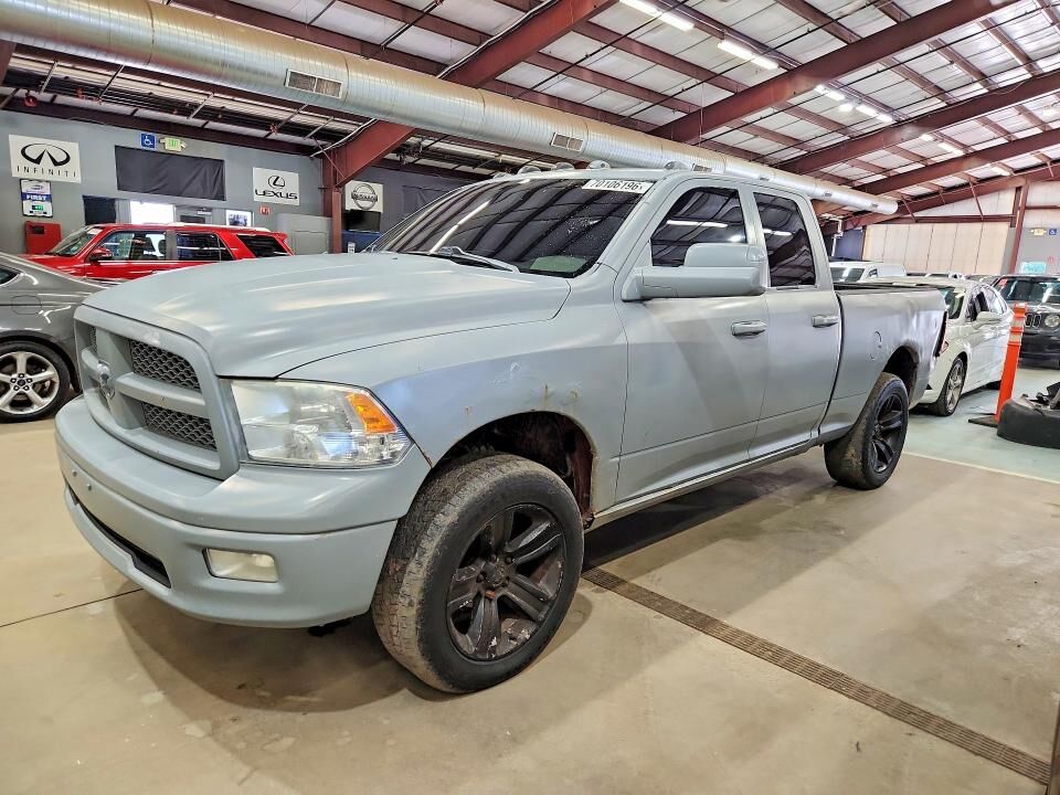2011 DODGE Ram
