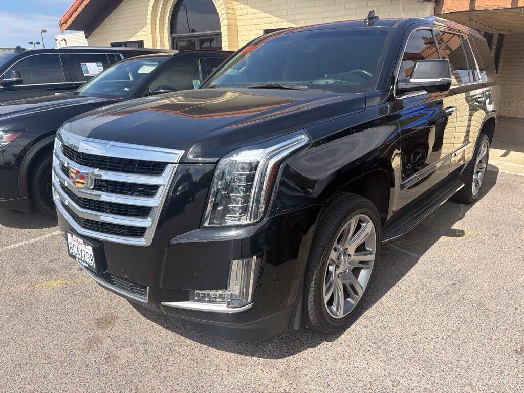 2018 CADILLAC Escalade