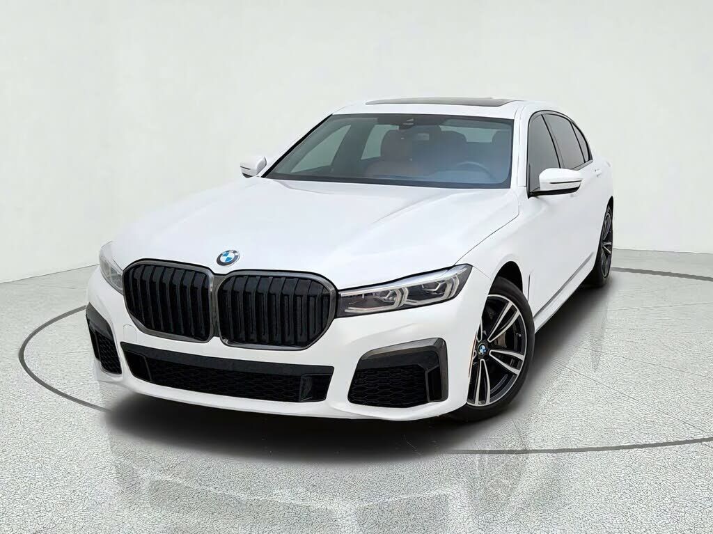 2022 BMW 750i