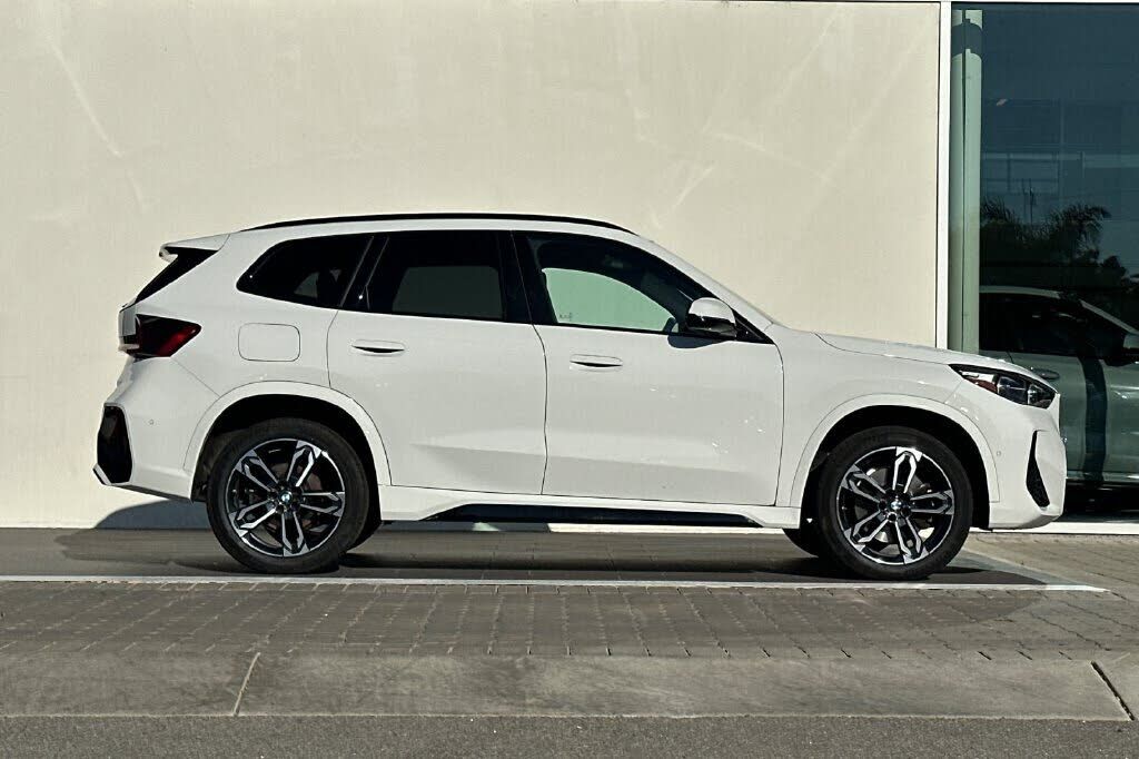 2023 BMW X1
