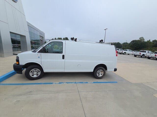 2020 CHEVROLET Express