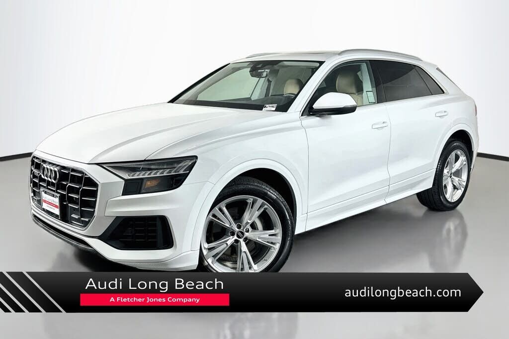 2023 AUDI Q8