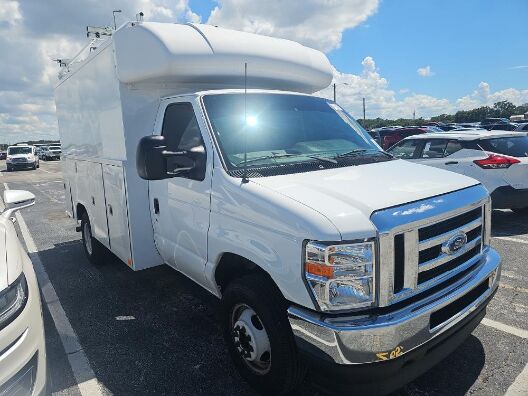 2024 FORD E-350