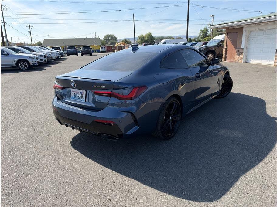 2022 BMW M440i