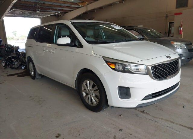2016 KIA Sedona