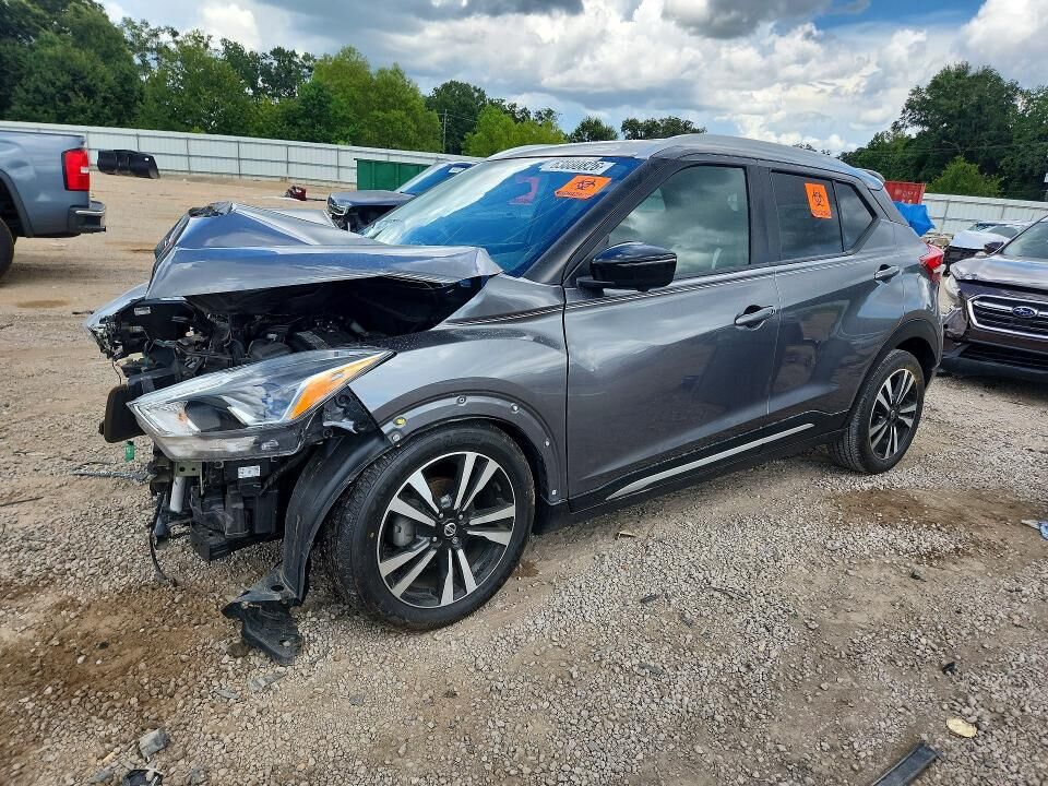2018 NISSAN Kicks