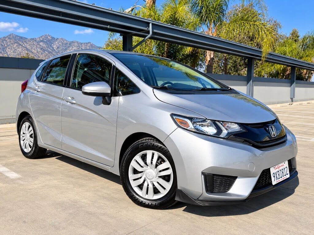 2016 HONDA Fit