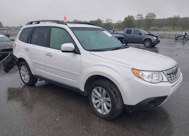 2013 SUBARU Forester