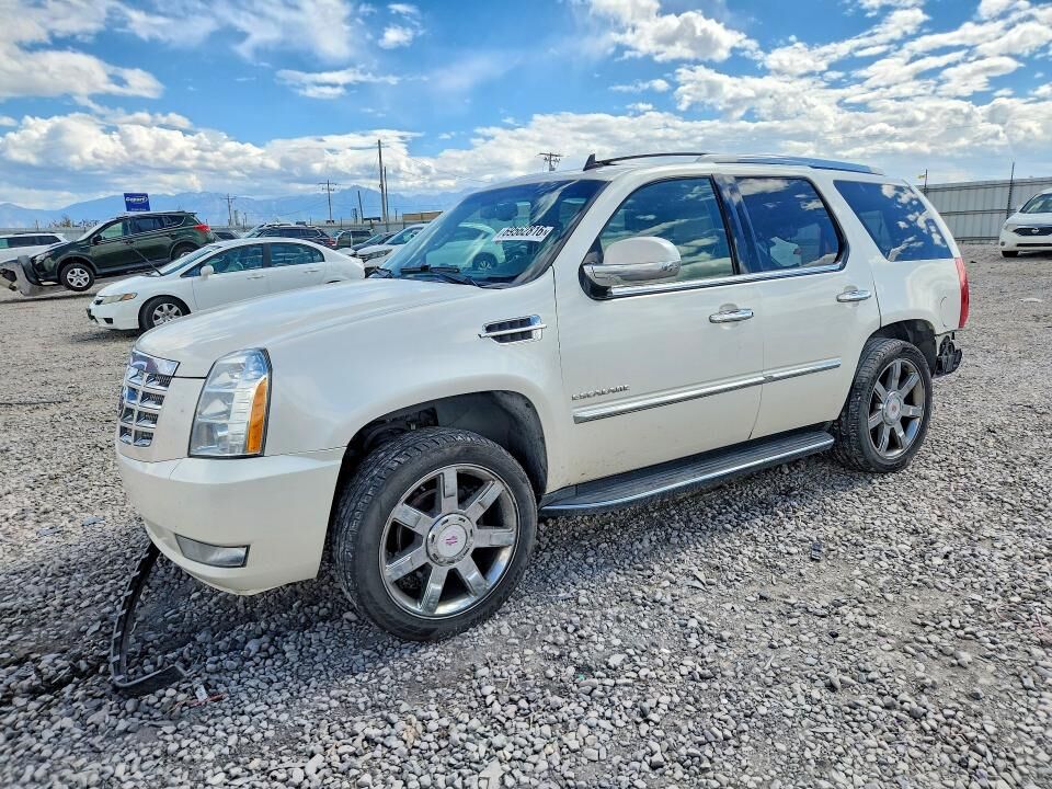 2011 CADILLAC Escalade