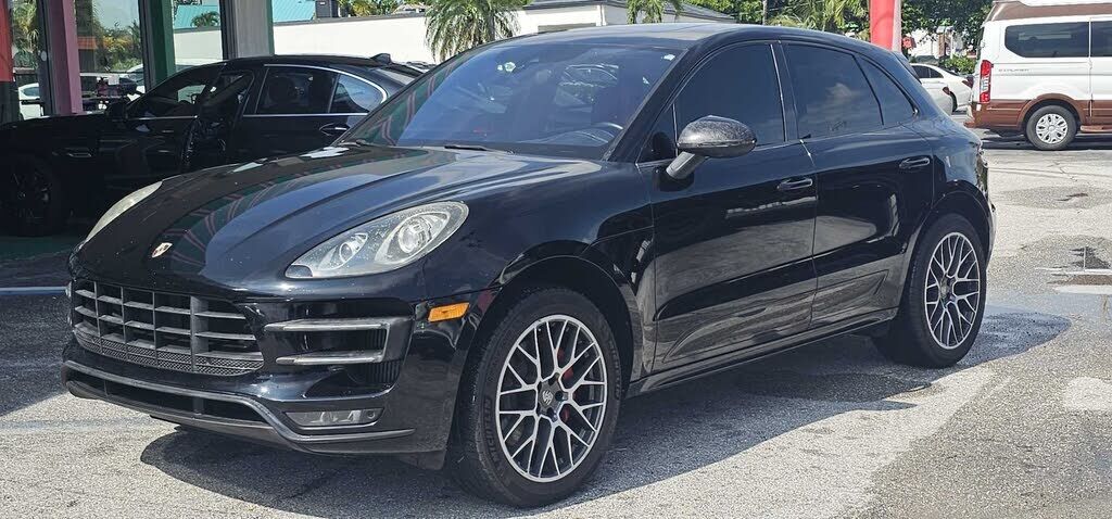 2015 PORSCHE Macan