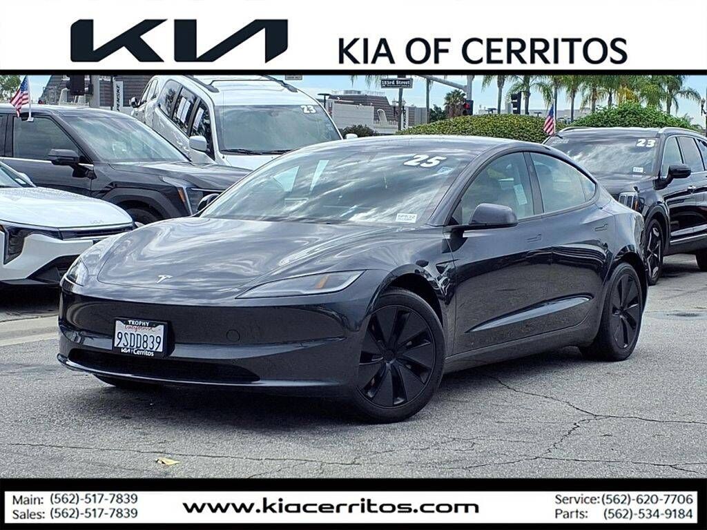 2025 TESLA Model 3