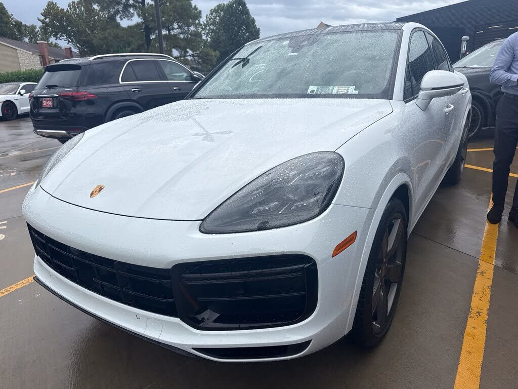 2020 PORSCHE Cayenne