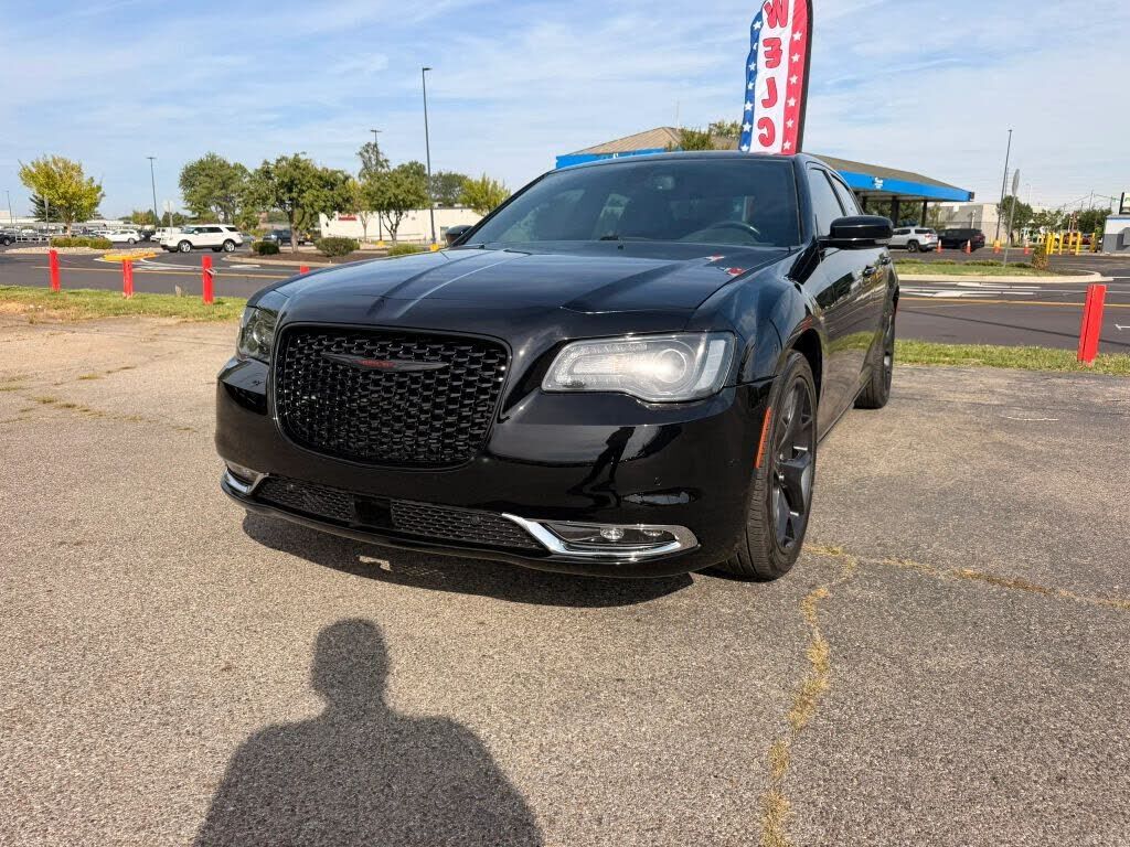 2021 CHRYSLER 300