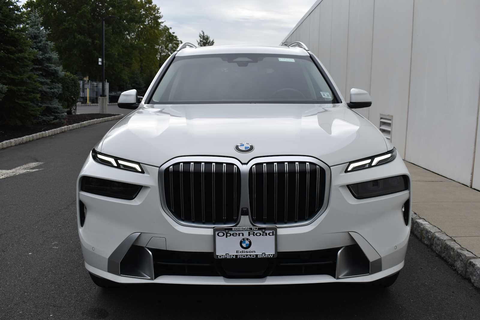 2026 BMW X7