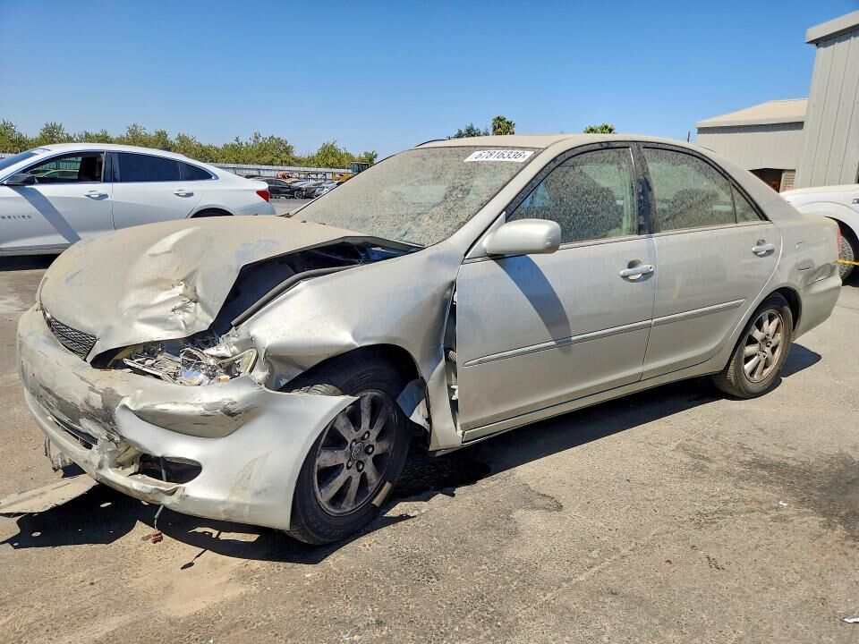 2004 TOYOTA Camry
