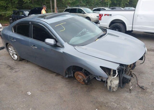 2012 NISSAN Maxima
