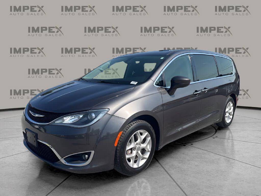 2019 CHRYSLER Pacifica