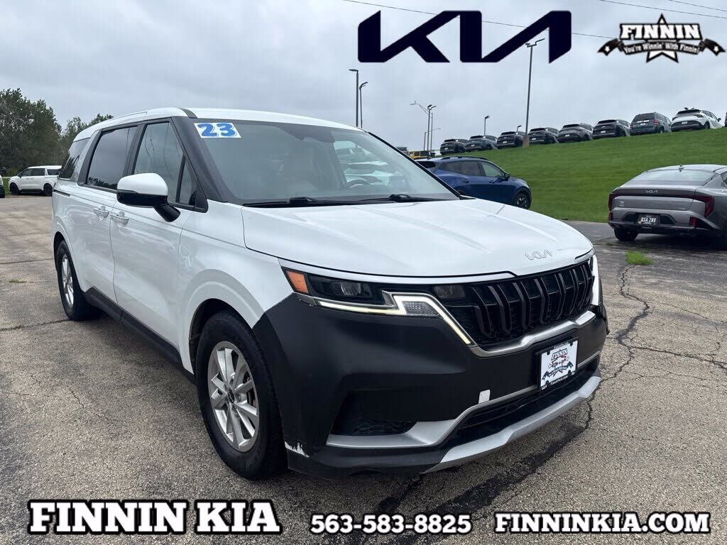 2023 KIA Carnival