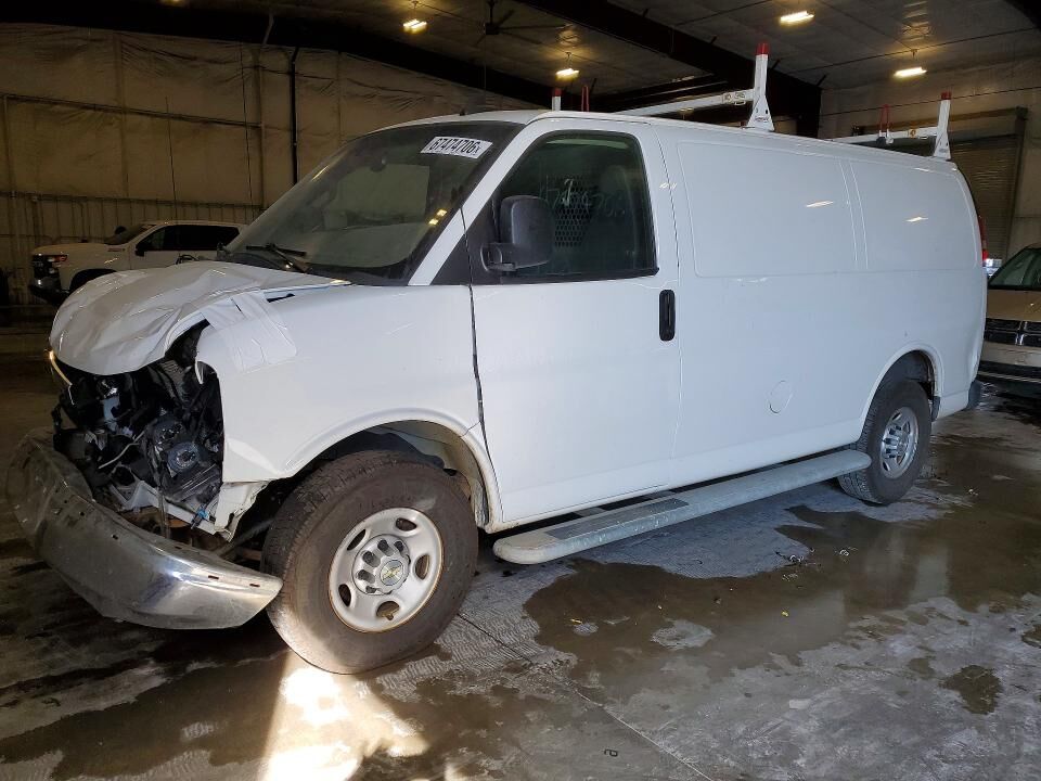 2020 CHEVROLET Express