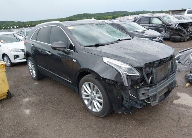 2017 CADILLAC XT5