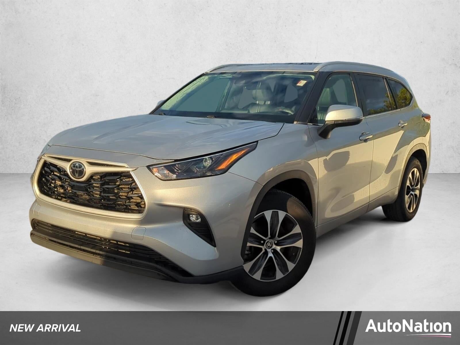 2024 TOYOTA Highlander