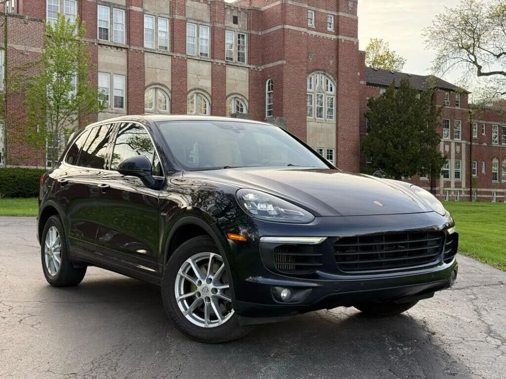 2015 PORSCHE Cayenne