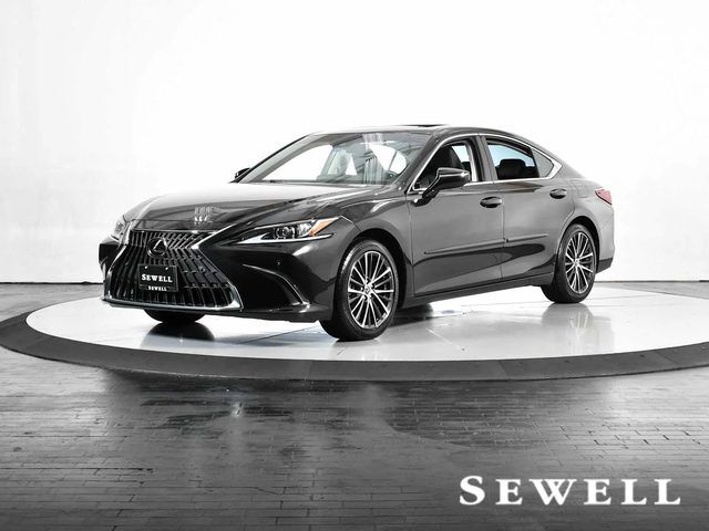 2022 LEXUS ES