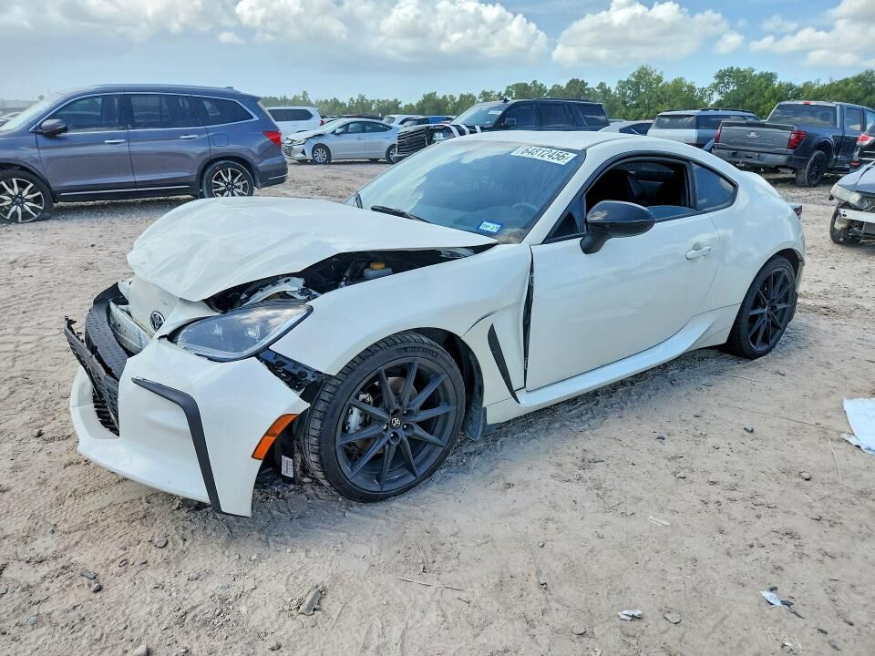 2025 TOYOTA GR86