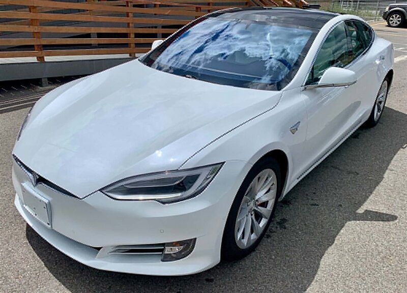 2017 TESLA Model S