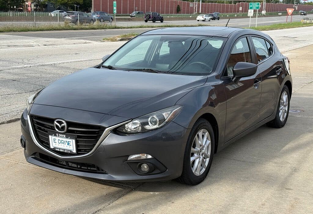 2016 MAZDA Mazda3
