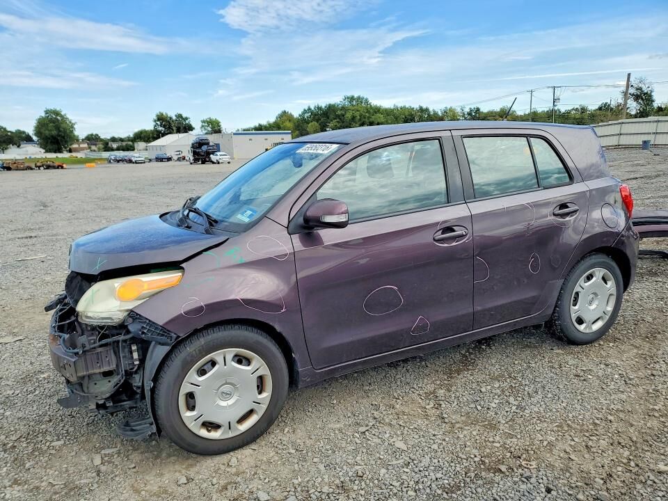 2010 TOYOTA SCION