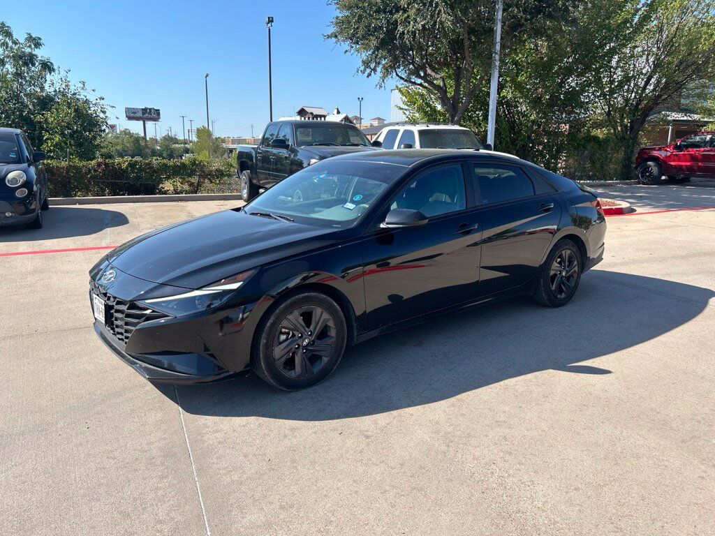 2023 HYUNDAI Elantra