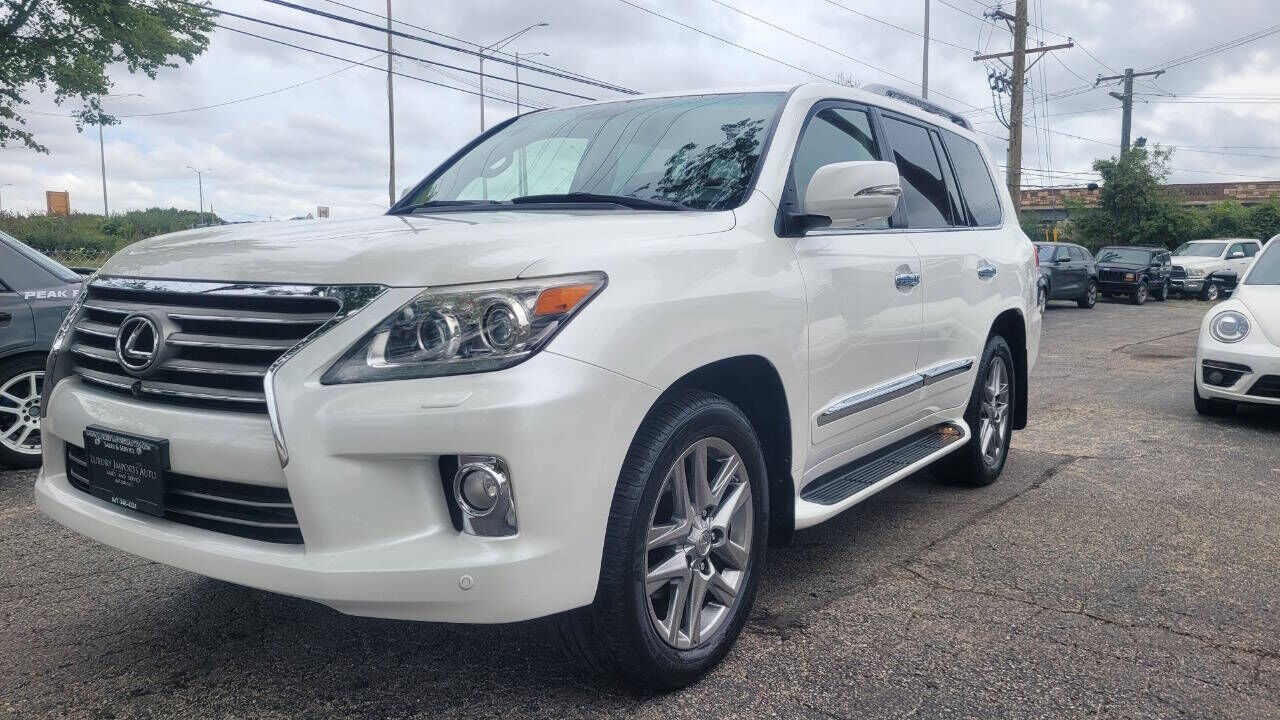 2013 LEXUS LX