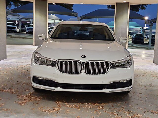 2017 BMW 740i