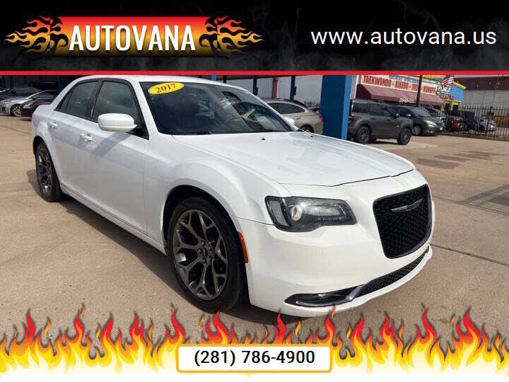 2017 CHRYSLER 300