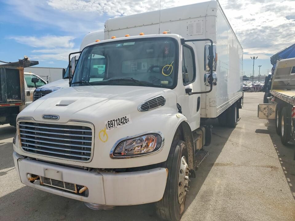 2017 FREIGHTLINER M2