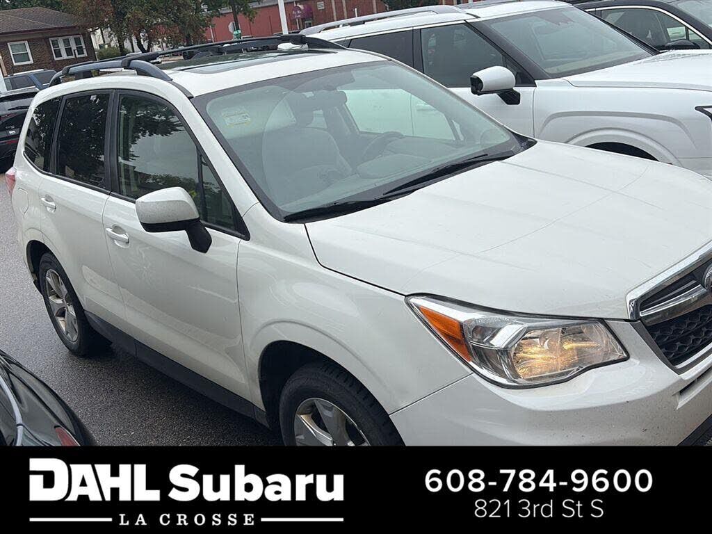 2016 SUBARU Forester