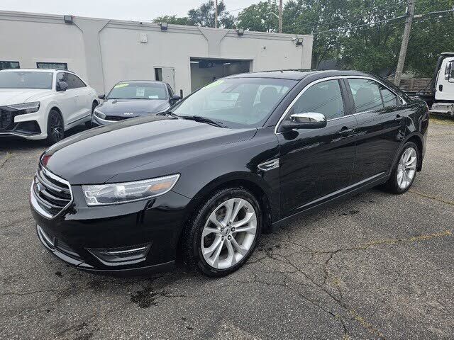 2018 FORD Taurus