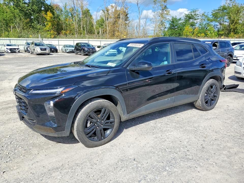 2025 CHEVROLET Trax