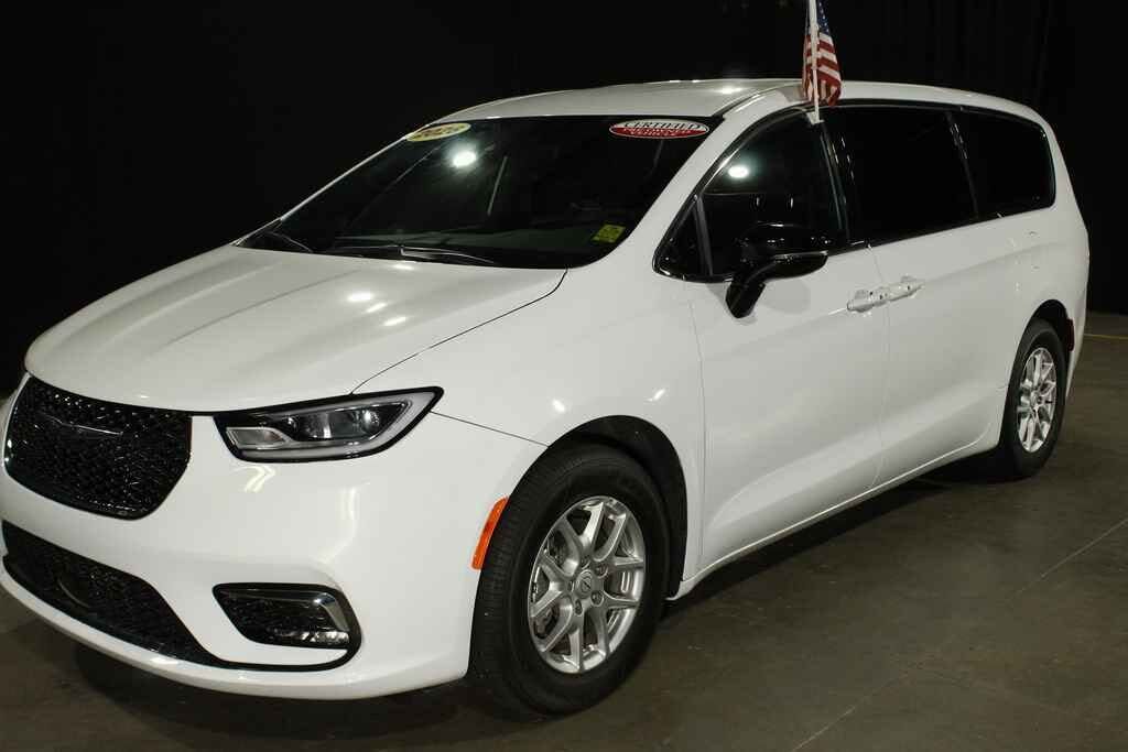 2026 CHRYSLER Pacifica