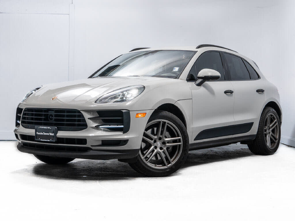 2020 PORSCHE Macan