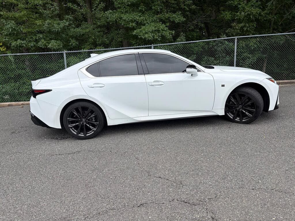 2024 LEXUS IS