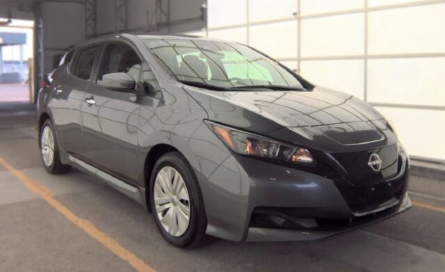 2025 NISSAN Leaf