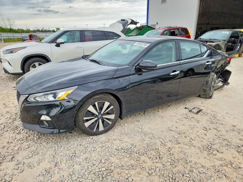 2020 NISSAN Altima