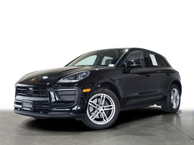 2024 PORSCHE Macan