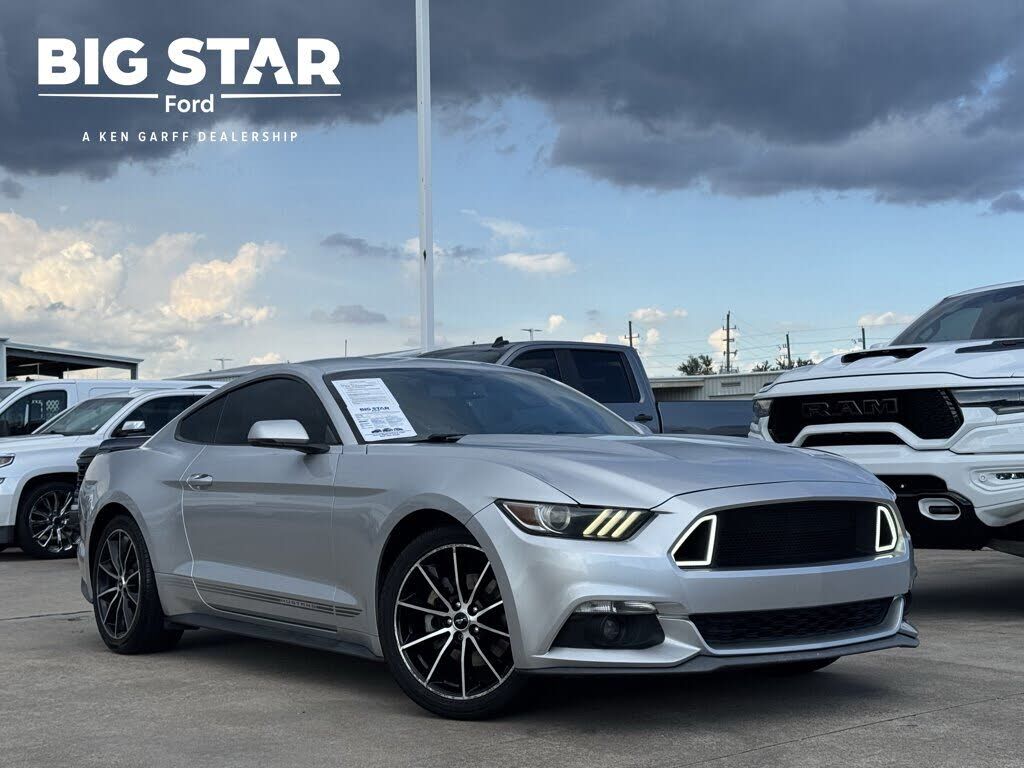 2017 FORD Mustang